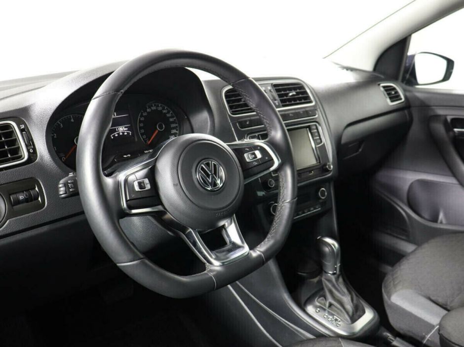 Volkswagen Polo, 1.6 л, АТ, 2016 фото 2