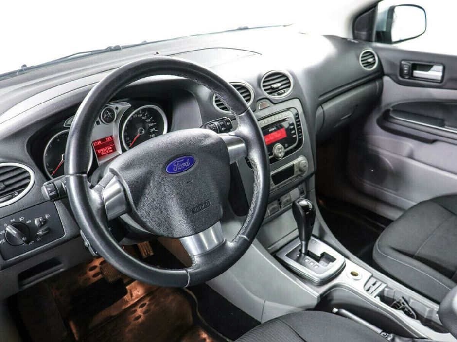 Ford Focus, 1.6 л, АТ, 2010 фото 7