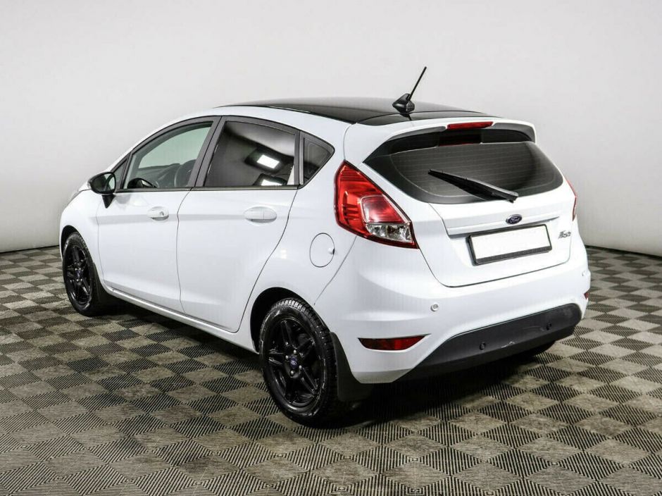 Ford Fiesta, 1.6 л, Робот, 2017 фото 6