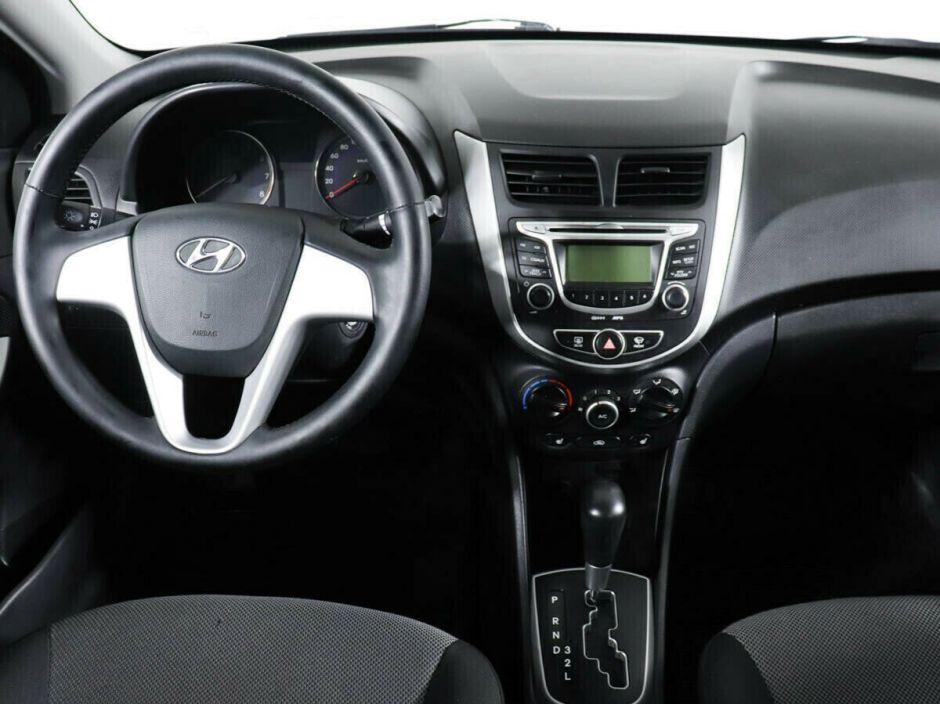 Hyundai Solaris, 1.6 л, АТ, 2013 фото 7