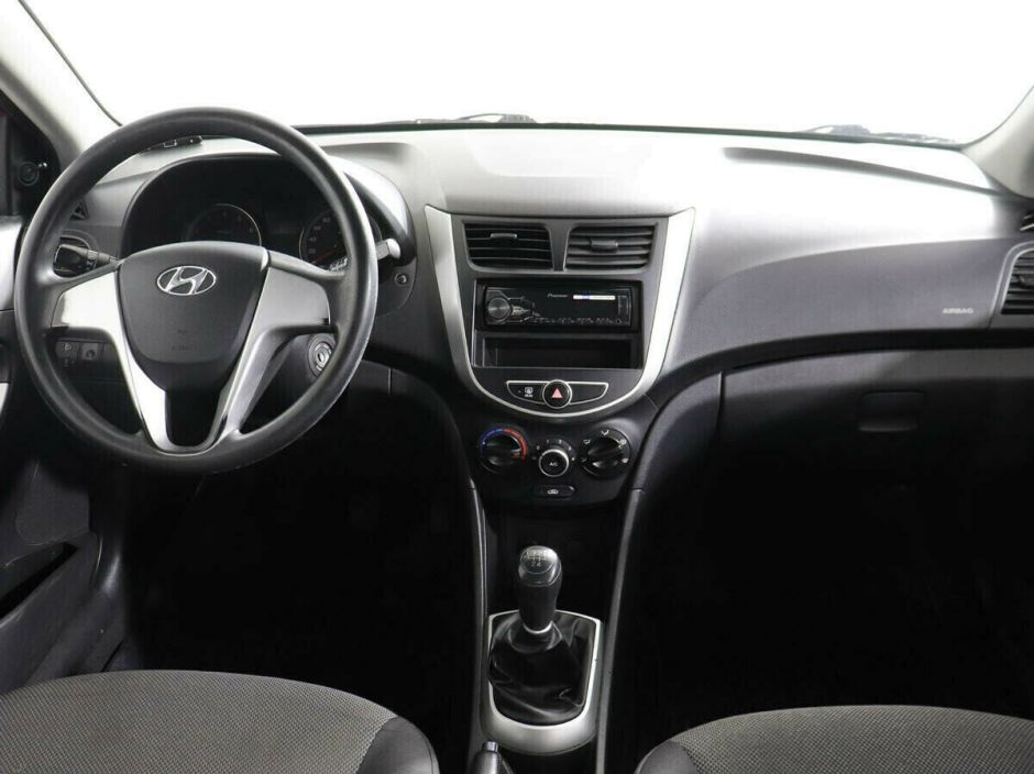 Hyundai Solaris, 1.4 л, МТ, 2013 фото 7