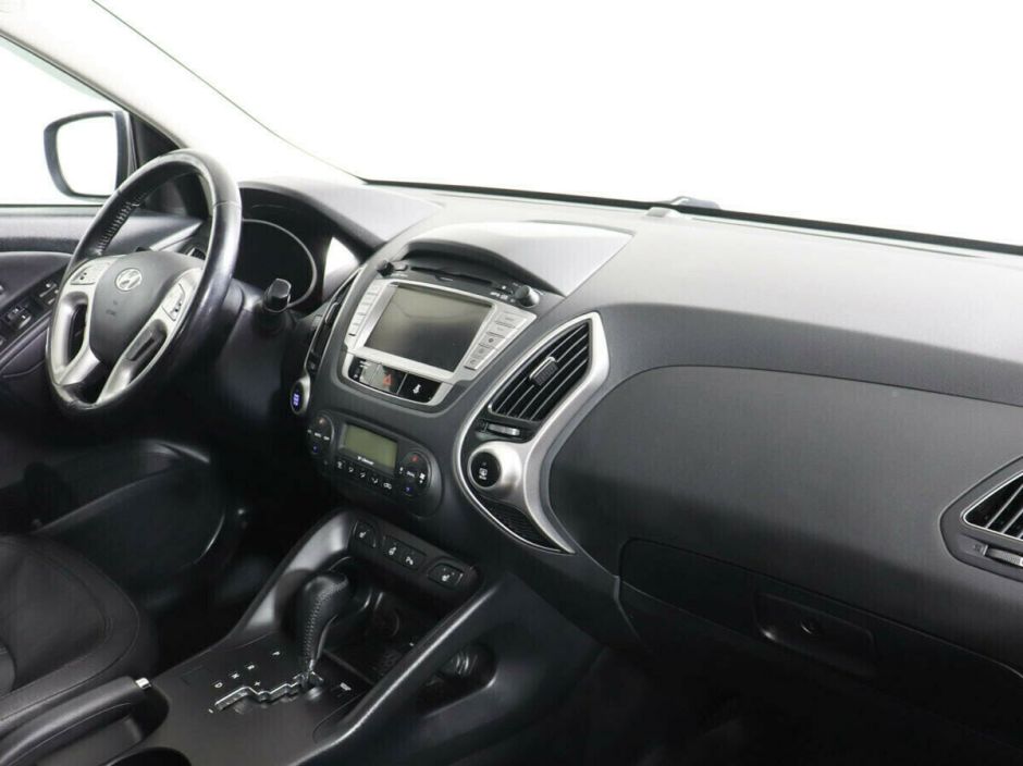 Hyundai ix35, 2.0 л, АТ, 2014 фото 2