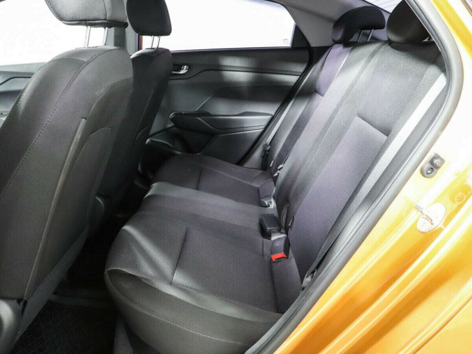 Hyundai Solaris, 1.6 л, АТ, 2017 фото 2