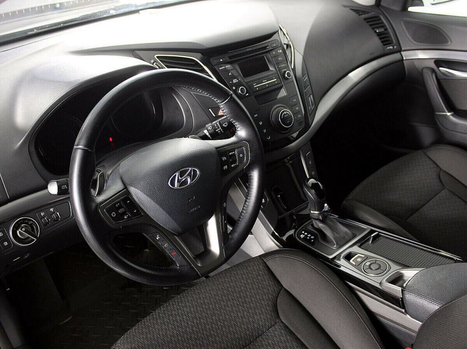 Hyundai i40, 2.0 л, АТ, 2016 фото 2