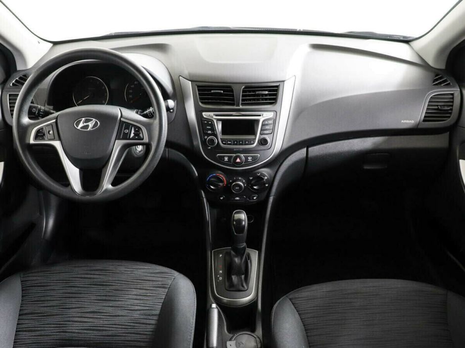 Hyundai Solaris, 1.6 л, АТ, 2015 фото 2