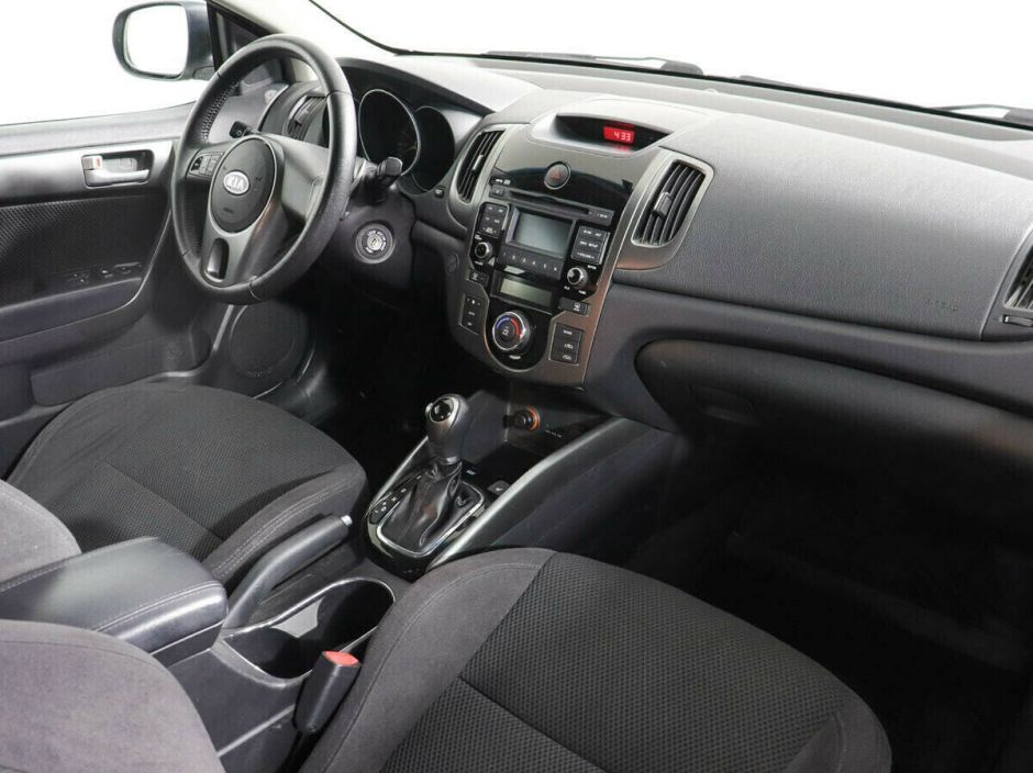 Kia Cerato, 1.6 л, АТ, 2010 фото 1
