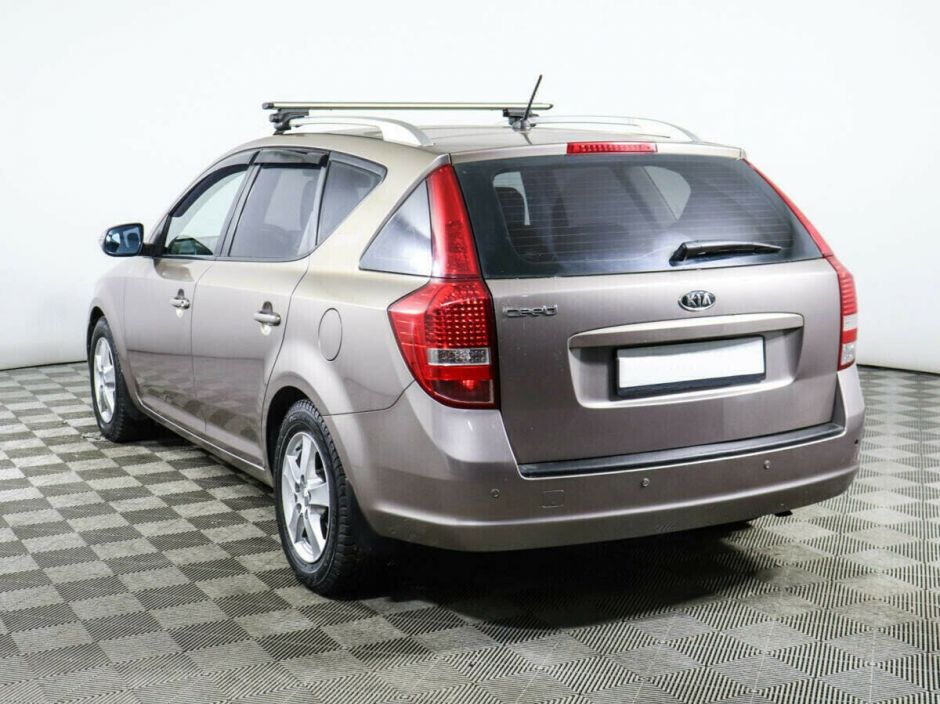 Kia Ceed, 1.6 л, АТ, 2010 фото 6