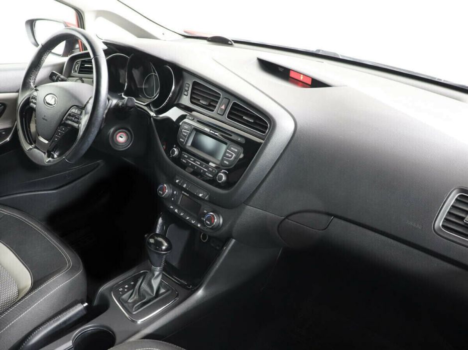 Kia Ceed, 1.6 л, АТ, 2014 фото 9