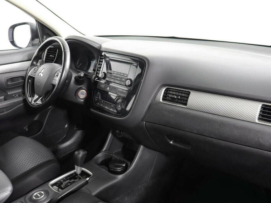 Mitsubishi Outlander, 2.0 л, Вариатор, 2015 фото 1