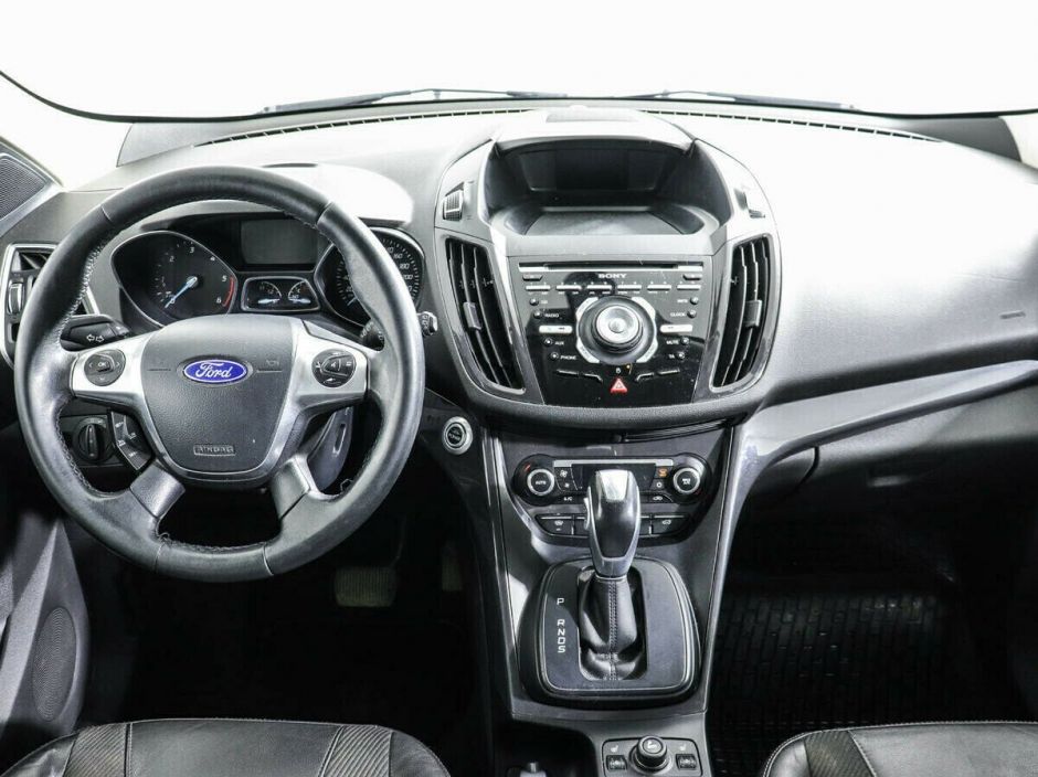 Ford Kuga, 2.0 л, Робот, 2013 фото 1