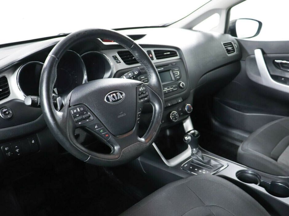 Kia Ceed, 1.6 л, АТ, 2015 фото 9