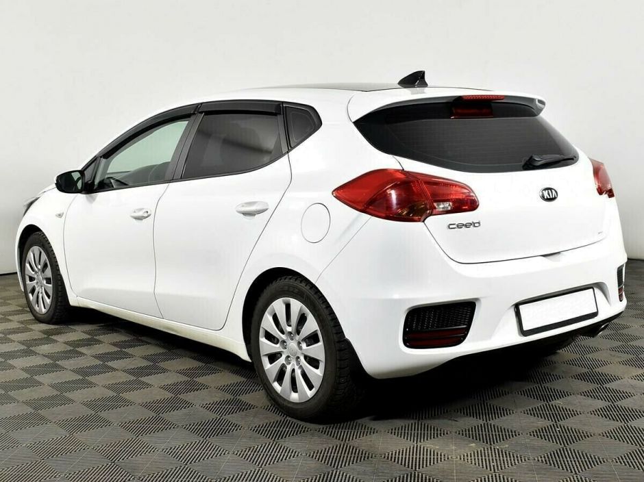 Kia Ceed, 1.6 л, АТ, 2018 фото 5