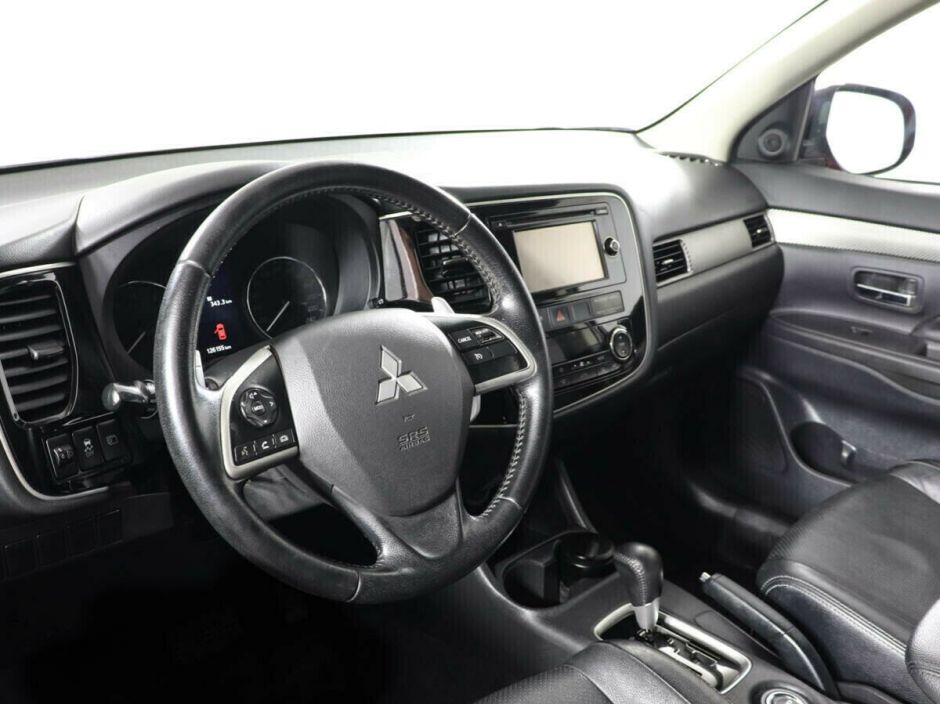 Mitsubishi Outlander, 2.0 л, Вариатор, 2014 фото 10
