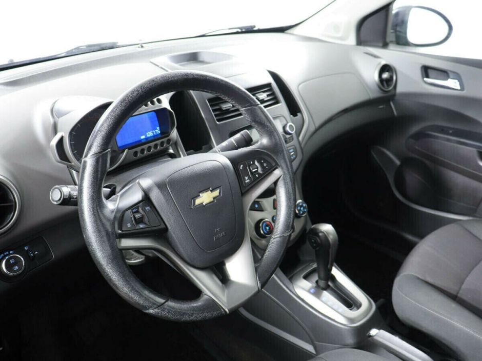 Chevrolet Aveo, 1.6 л, АТ, 2013 фото 8