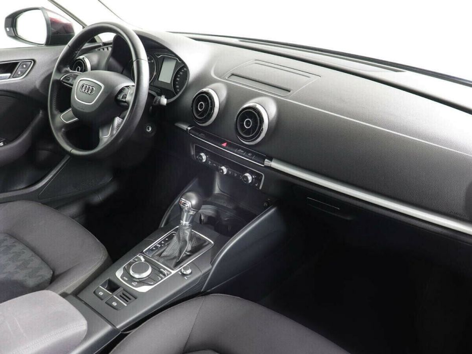 Audi A3, 1.8 л, Робот, 2012 фото 7