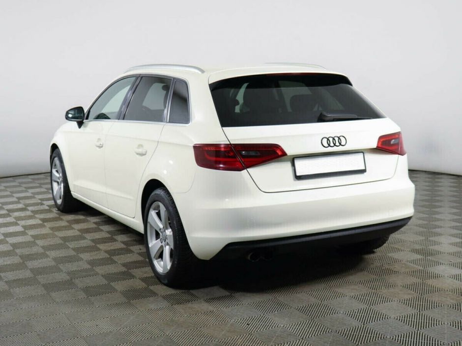 Audi A3, 1.4 л, Робот, 2013 фото 5