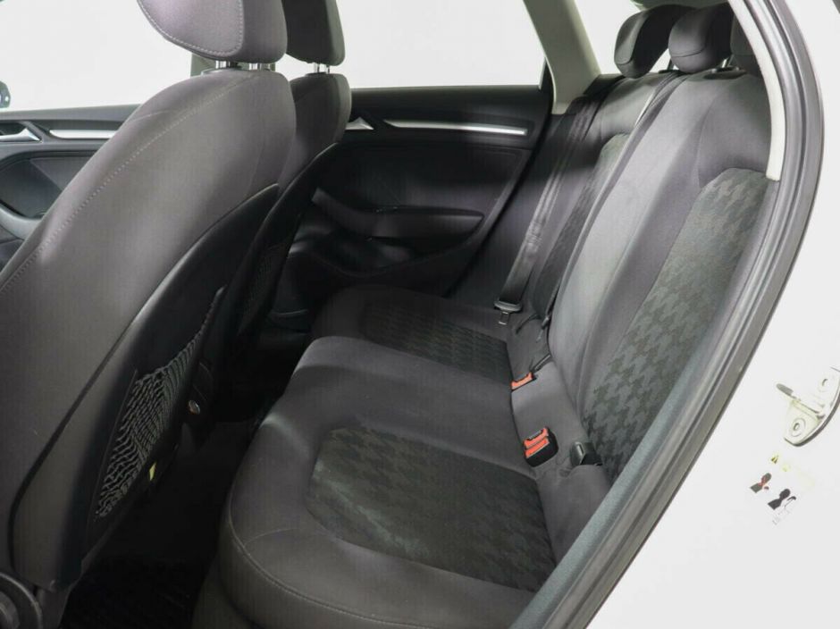 Audi A3, 1.4 л, Робот, 2013 фото 8