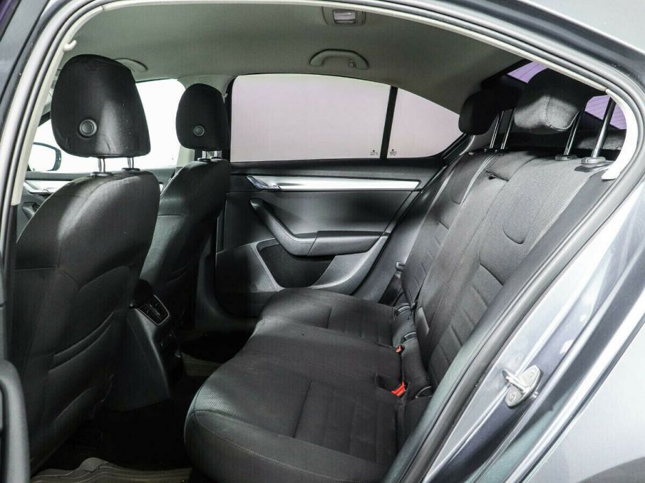 Skoda Octavia, 1.8 л, Робот, 2013 фото 8
