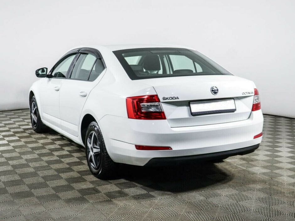 Skoda Octavia, 1.6 л, АТ, 2015 фото 5