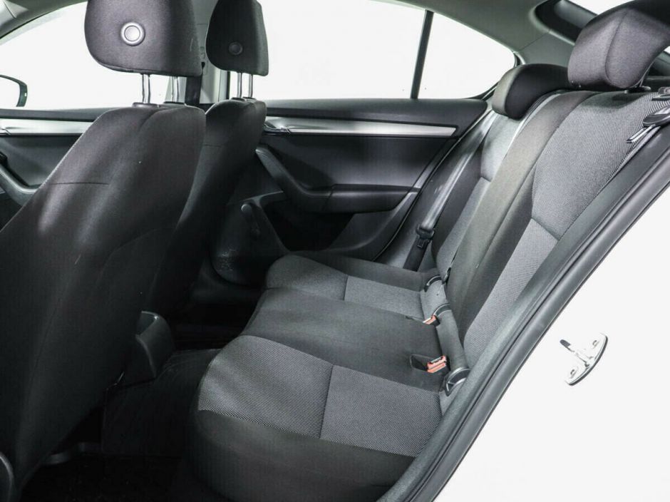 Skoda Octavia, 1.6 л, АТ, 2015 фото 8