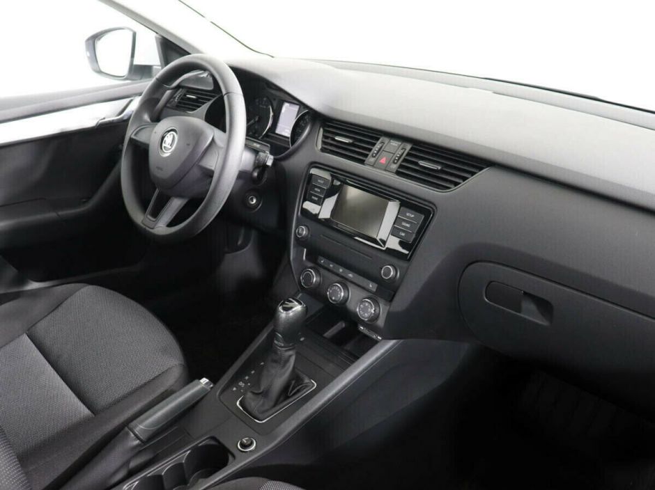 Skoda Octavia, 1.6 л, АТ, 2015 фото 8