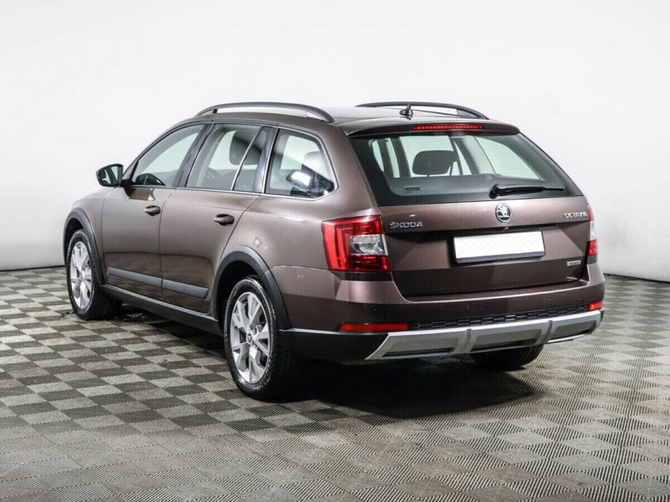 Skoda Octavia, 1.8 л, Робот, 2015 фото 5