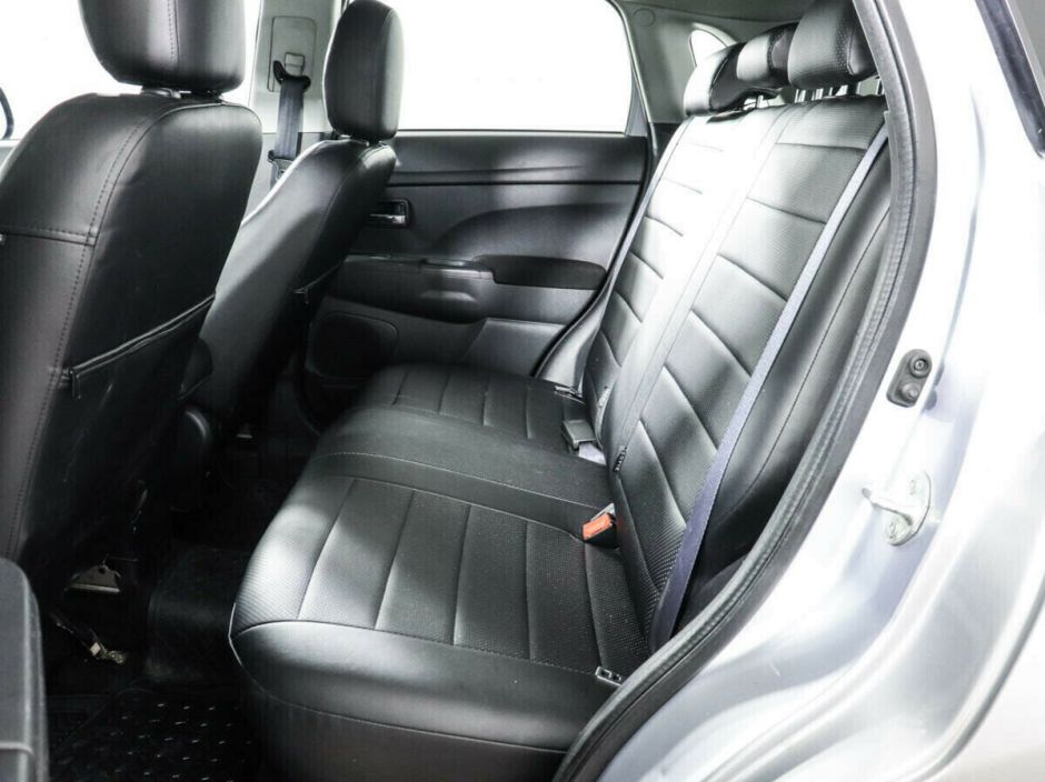 Mitsubishi ASX, 1.8 л, Вариатор, 2010 фото 2