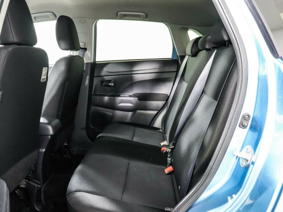 Mitsubishi ASX, 1.8 л, Вариатор, 2011 фото 2