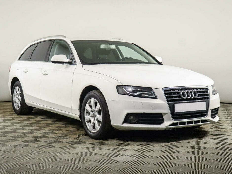 Audi A4, 1.8 л, Вариатор, 2011 фото 4