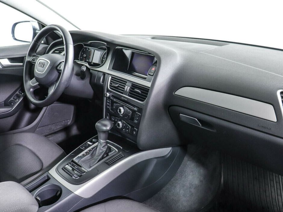Audi A4, 1.8 л, Вариатор, 2013 фото 2