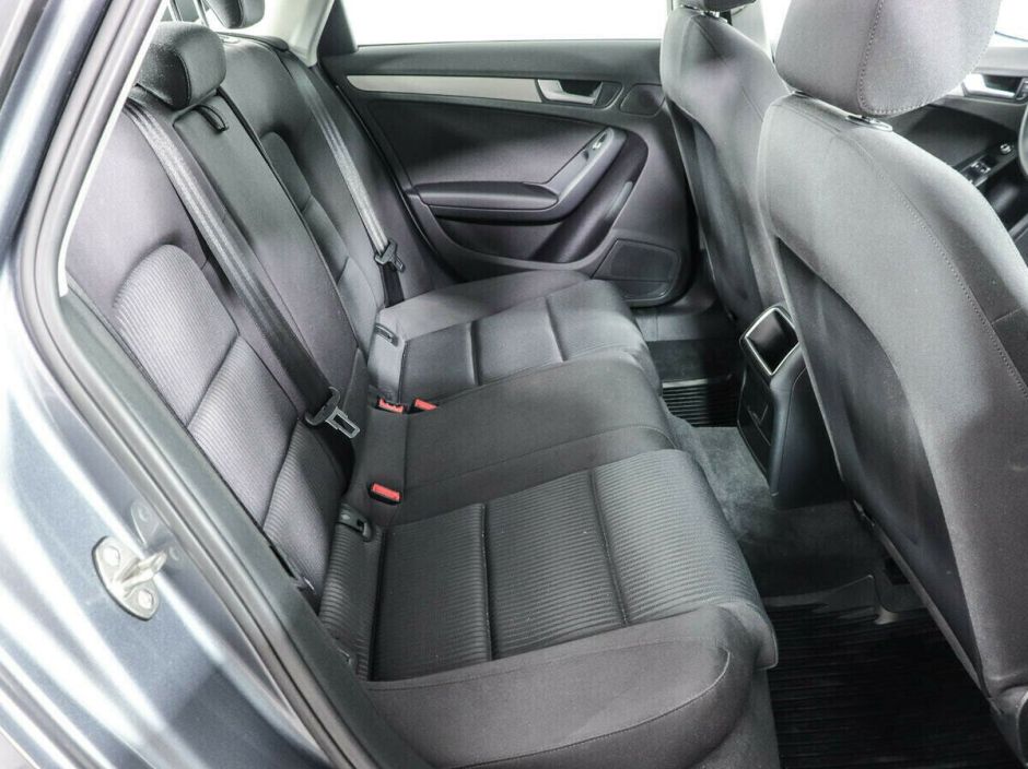 Audi A4, 1.8 л, Вариатор, 2013 фото 1