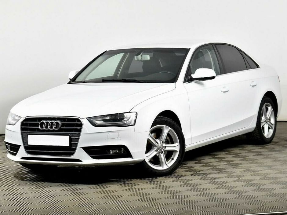 Audi A4, 1.8 л, Вариатор, 2013 фото 3