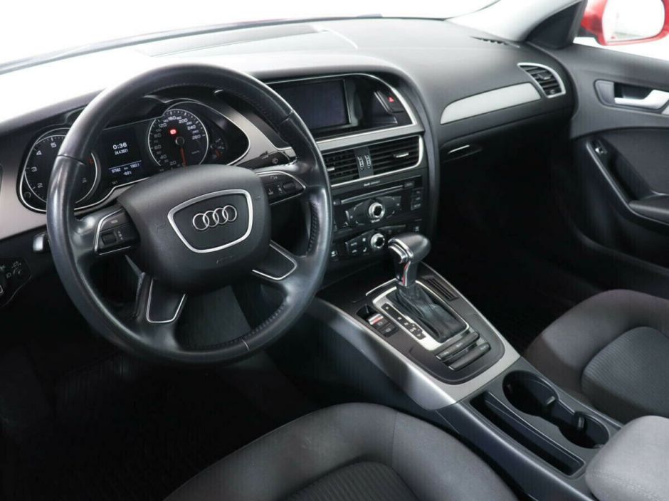 Audi A4, 1.8 л, Вариатор, 2014 фото 2