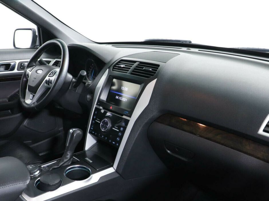 Ford Explorer, 3.5 л, АТ, 2012 фото 8
