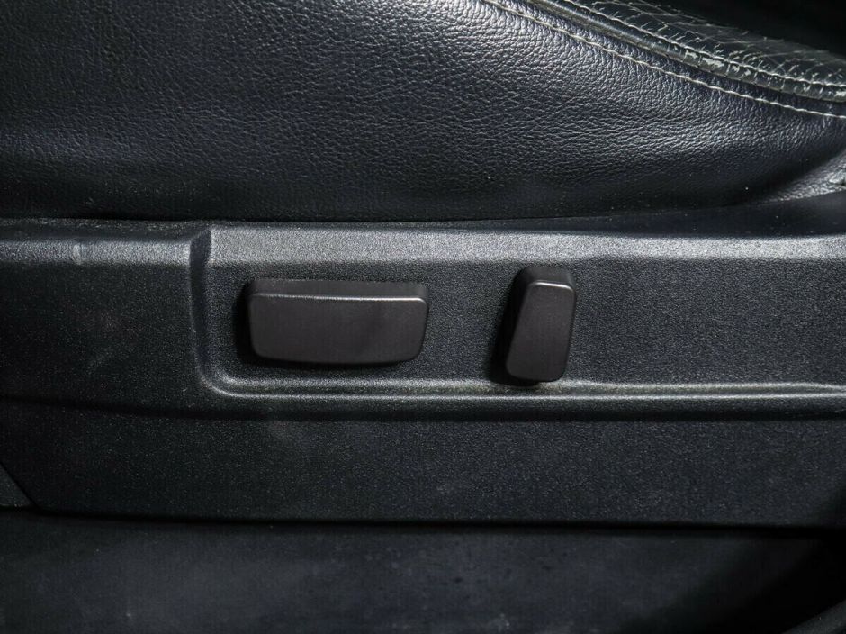Mitsubishi Outlander, 2.0 л, Вариатор, 2011 фото 1
