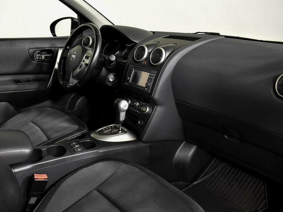 Nissan Qashqai, 2.0 л, Вариатор, 2010 фото 2