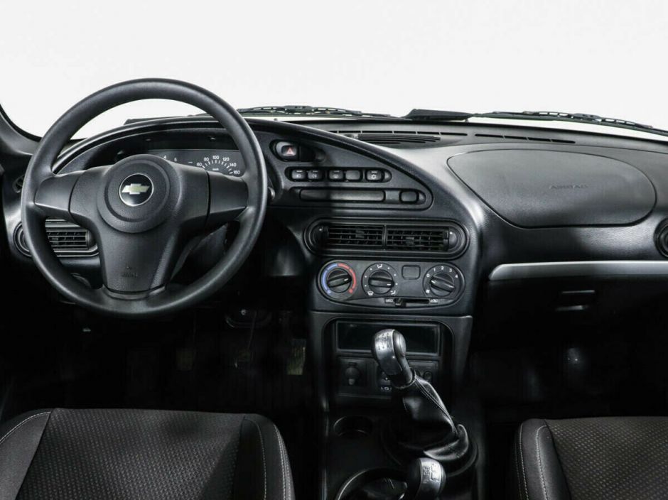 Chevrolet Niva, 1.7 л, МТ, 2018 фото 2