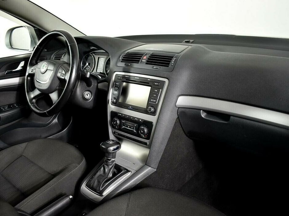 Skoda Octavia, 1.4 л, Робот, 2012 фото 1