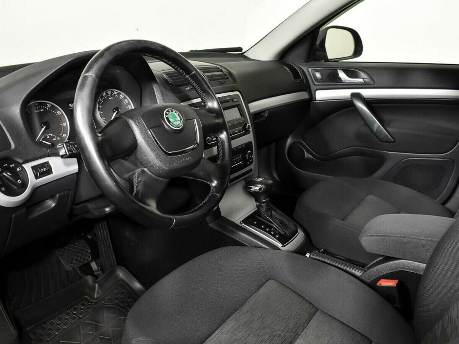 Skoda Octavia, 1.8 л, АТ, 2012 фото 7