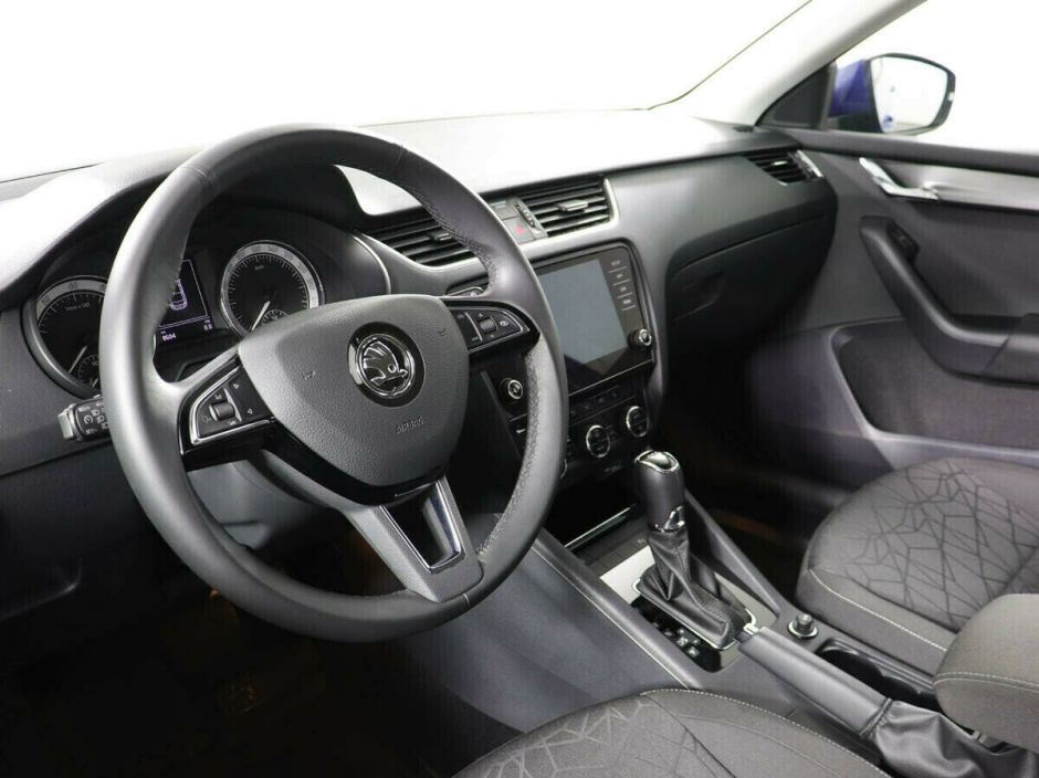 Skoda Octavia, 1.8 л, Робот, 2018 фото 2