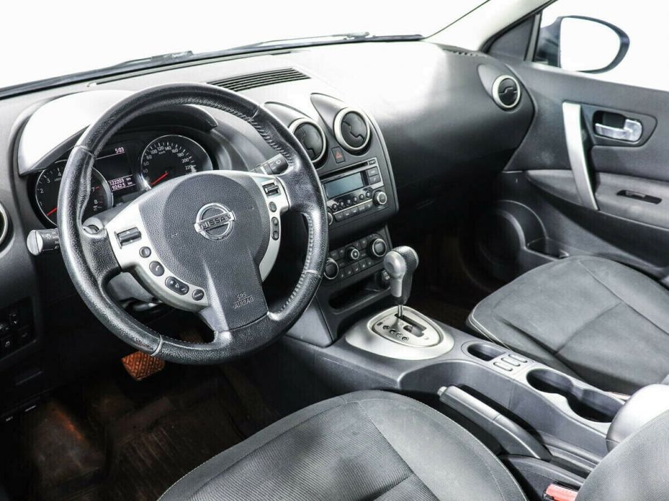 Nissan Qashqai, 2.0 л, Вариатор, 2011 фото 2