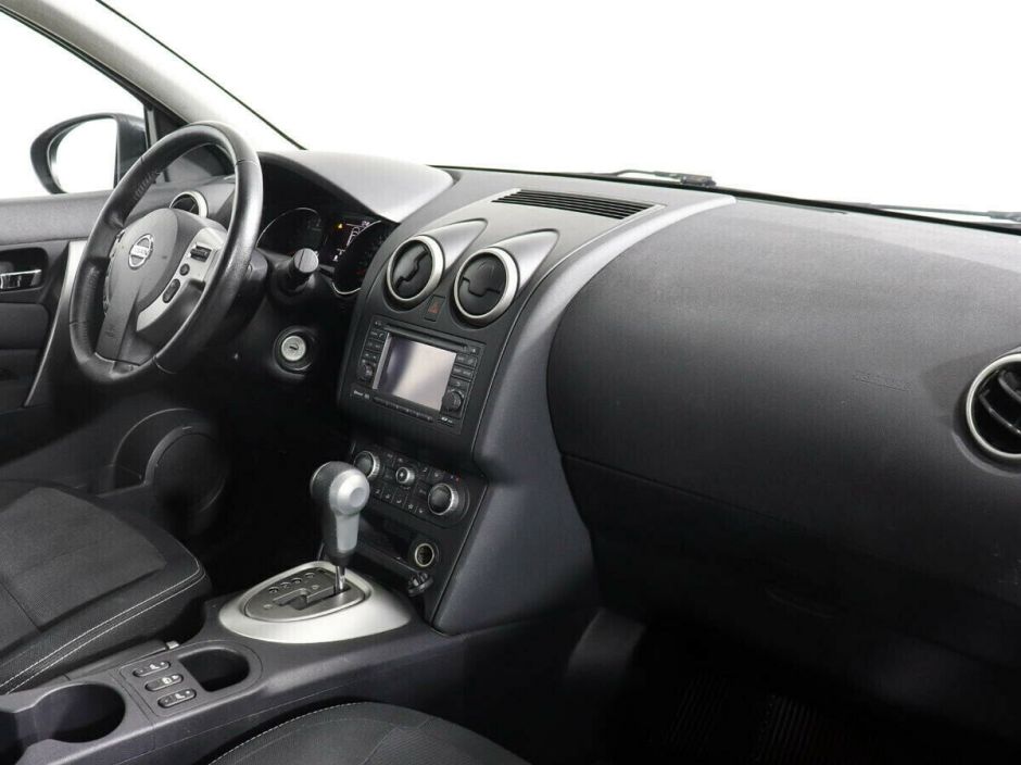 Nissan Qashqai, 2.0 л, Вариатор, 2012 фото 2