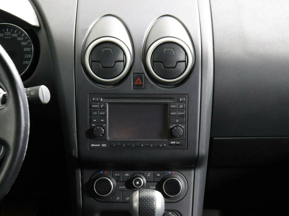 Nissan Qashqai, 2.0 л, Вариатор, 2012 фото 1
