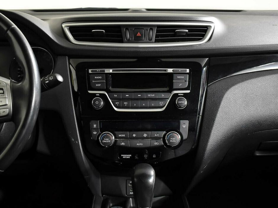 Nissan Qashqai, 2.0 л, Вариатор, 2015 фото 9