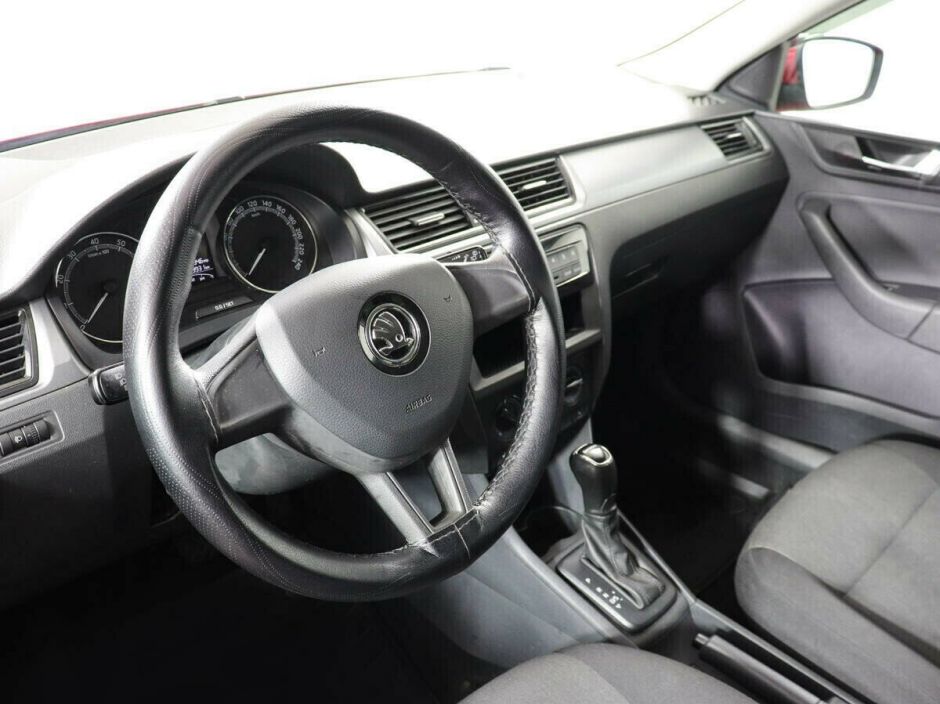 Skoda Rapid, 1.6 л, АТ, 2017 фото 2