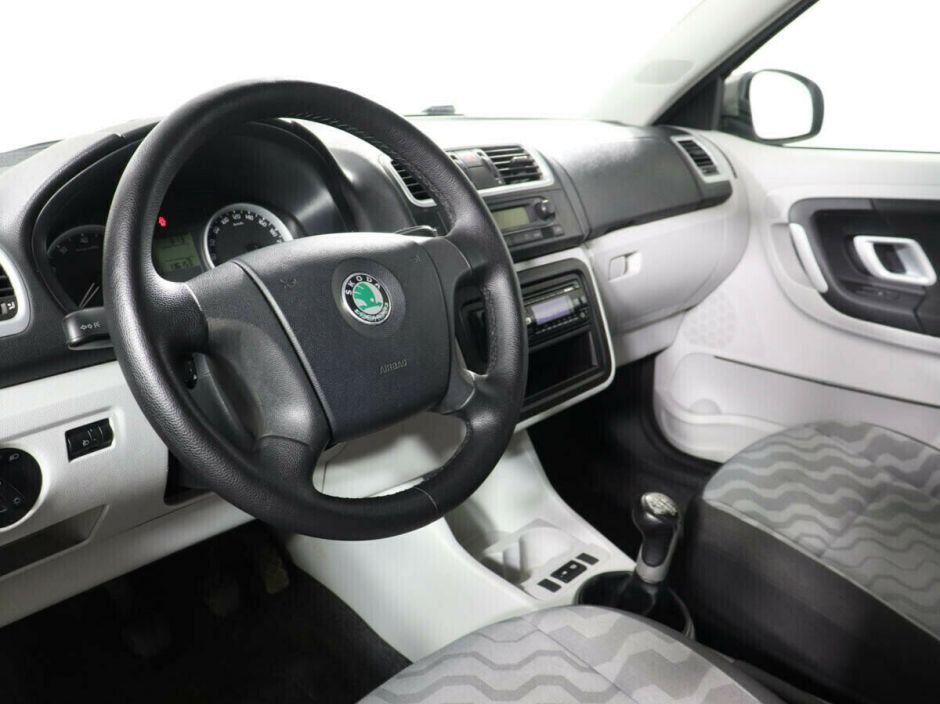 Skoda Fabia, 1.4 л, МТ, 2010 фото 7