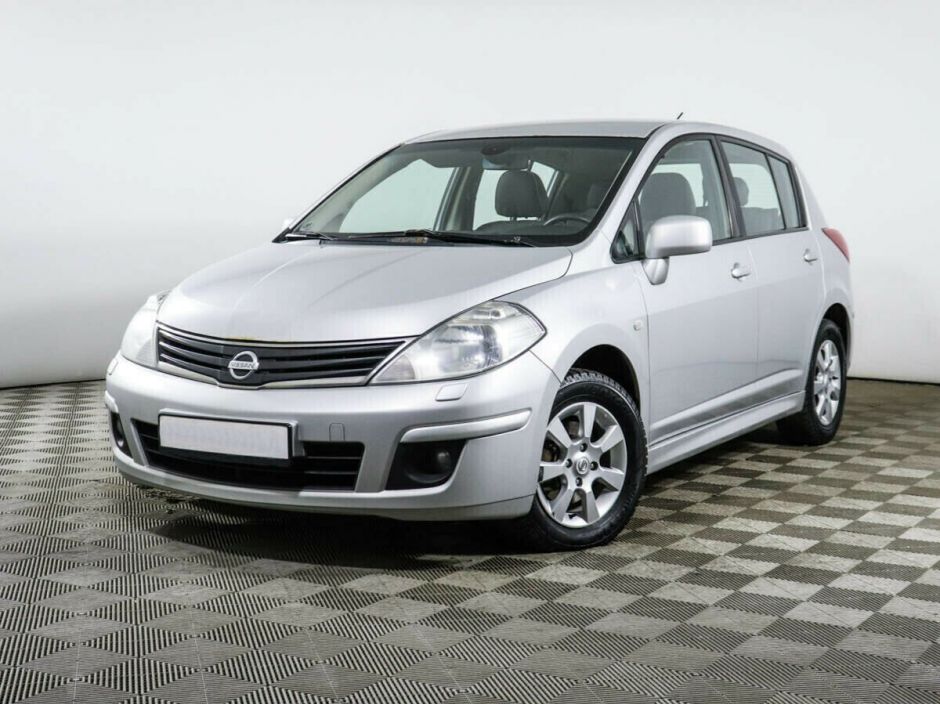 Nissan Tiida, 1.6 л, АТ, 2013 фото 3