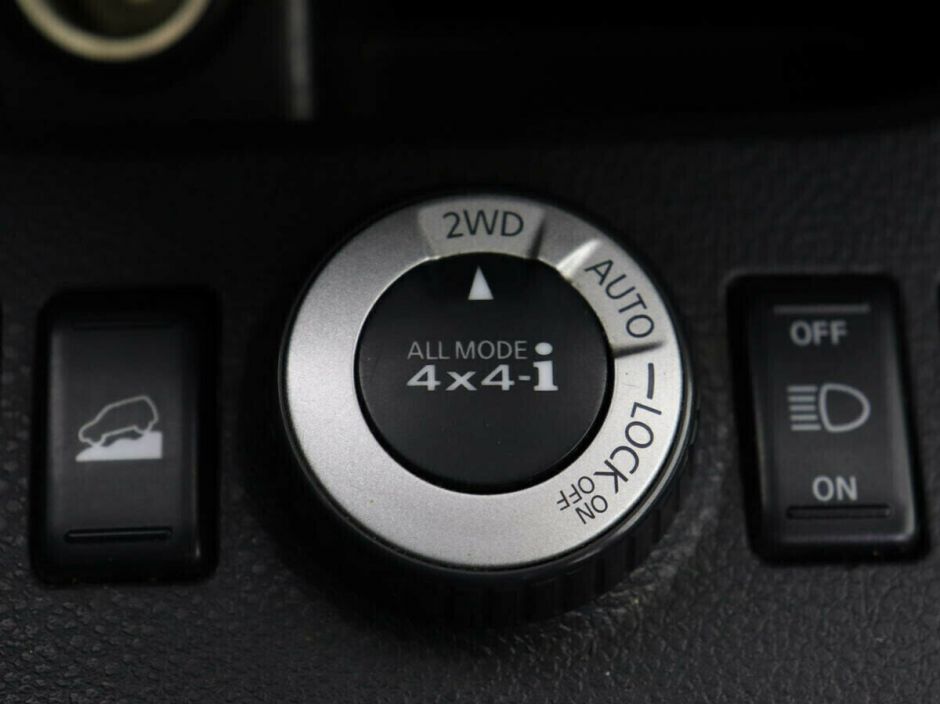 Nissan X-Trail, 2.0 л, АТ, 2010 фото 9