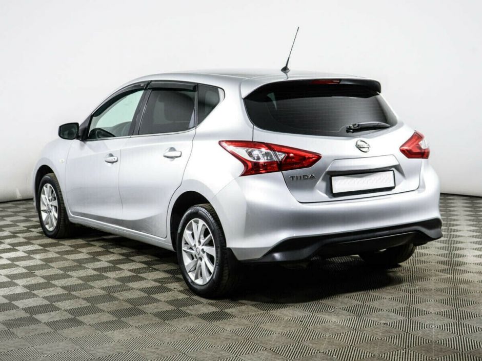 Nissan Tiida, 1.6 л, Вариатор, 2015 фото 6