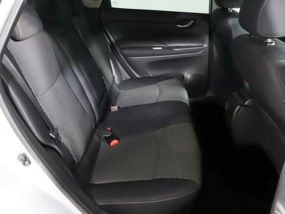 Nissan Tiida, 1.6 л, Вариатор, 2015 фото 1